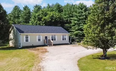 7021 W Alfred Ln, Ellettsville, IN 47429