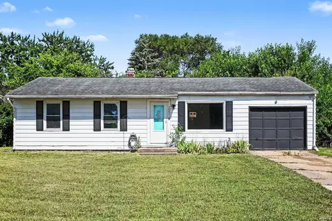 28821 Frank Ct, Elkhart, IN 46516