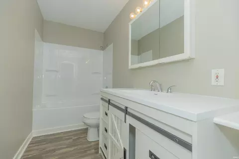 Bath - 3116 Pollack Ave, Evansville, IN 47714 photo 2 of 3