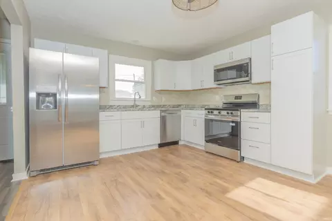 Kitchen - 3116 Pollack Ave, Evansville, IN 47714 photo 2 of 2