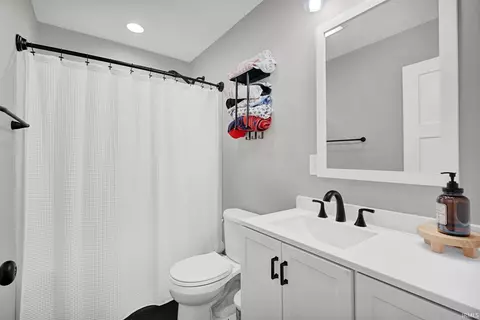 Bath - 120 Bluebird Ln, Mitchell, IN 47446 photo 1 of 2