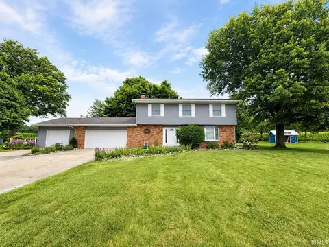 9540 Sunny Side Dr, Plymouth, IN 46563