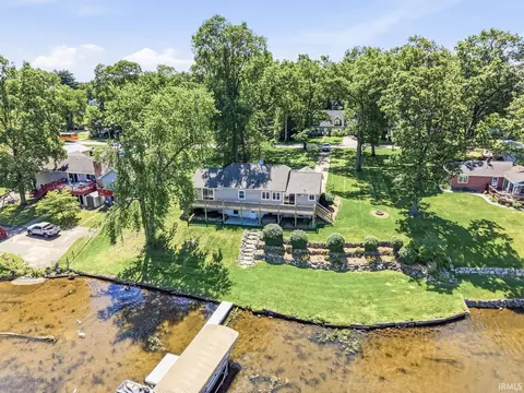 10287 Vistula Rd, Osceola, IN 46561