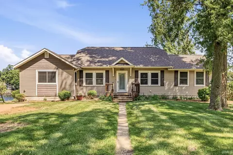 10287 Vistula Rd, Osceola, IN 46561