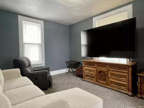 Living - 494 E Main St, Peru, IN 46970 photo 1 of 2