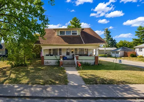 554 W North St, Winchester, IN 47394