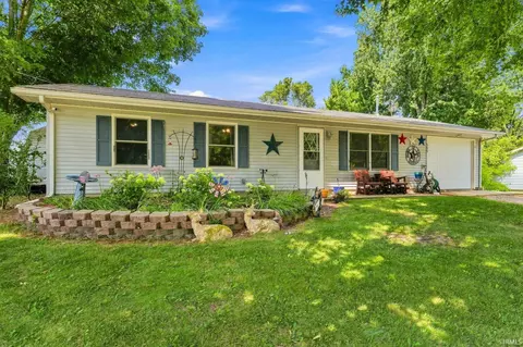 555 E Wendell Jacob Ave, Angola, IN 46703