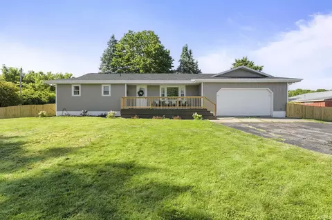13550 Dragoon Trl, Mishawaka, IN 46544