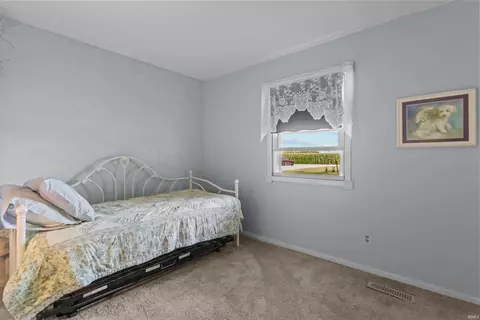 Bedroom - 3949 E 250 Rd, Kokomo, IN 46901 photo 2 of 2