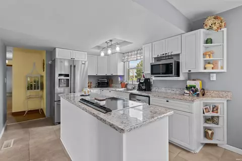 Kitchen - 3949 E 250 Rd, Kokomo, IN 46901 photo 1 of 5
