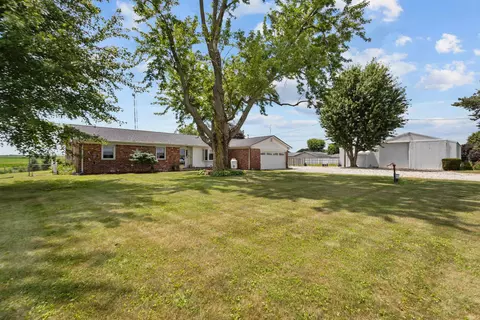 Exterior - 3949 E 250 Rd, Kokomo, IN 46901 photo 3 of 10