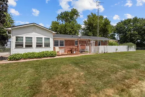 Exterior - 3949 E 250 Rd, Kokomo, IN 46901 photo 7 of 10