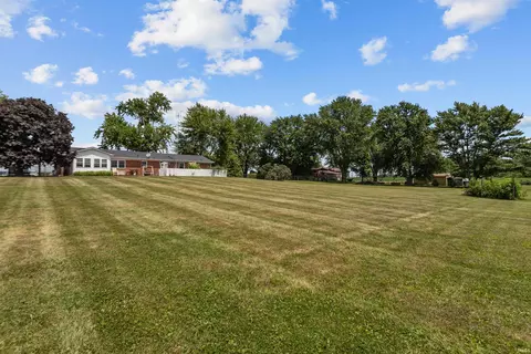 Exterior - 3949 E 250 Rd, Kokomo, IN 46901 photo 9 of 10