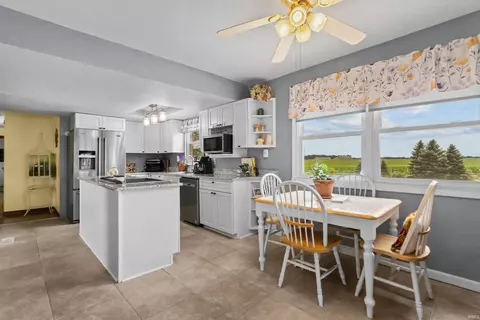 Kitchen - 3949 E 250 Rd, Kokomo, IN 46901 photo 5 of 5