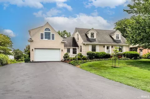 5313 Oak Hill Rd, Evansville, IN 47711