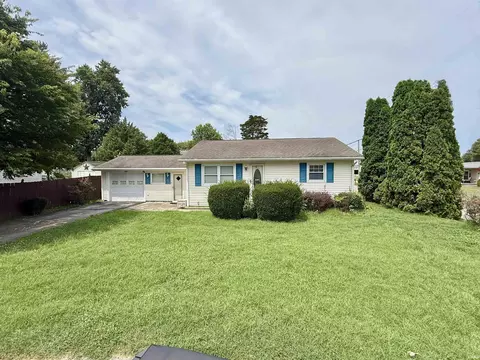 514 N First St, Owensville, IN 47665