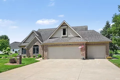 1361 Freedom Pkwy, Winona Lake, IN 46590