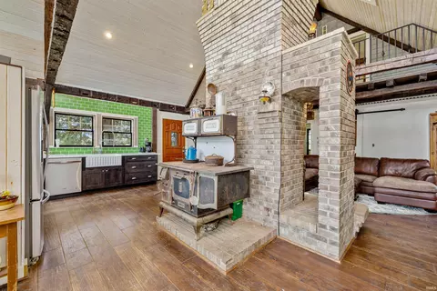 Kitchen - 3321 County Road 10 Rd, Waterloo, IN 46793 photo 1 of 3