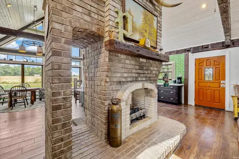 Entry Way - 3321 County Road 10 Rd, Waterloo, IN 46793 photo 1 of 1