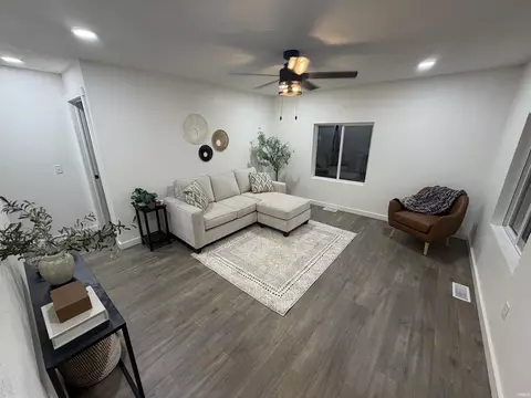 Living - 116 Middle Ave, Bedford, IN 47421 photo 1 of 3