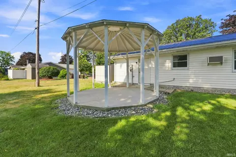 Exterior - 560 S Center St, Waterloo, IN 46793 photo 5 of 12