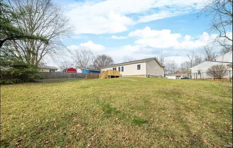 Exterior - 5927 S Phyllis Ct, Bloomington, IN 47403 photo 3 of 3