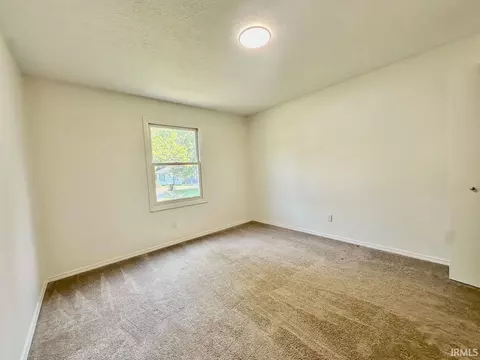 Bedroom - 5927 S Phyllis Ct, Bloomington, IN 47403 photo 2 of 3