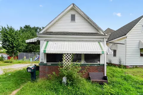 1340 Locust St, Terre Haute, IN 47807