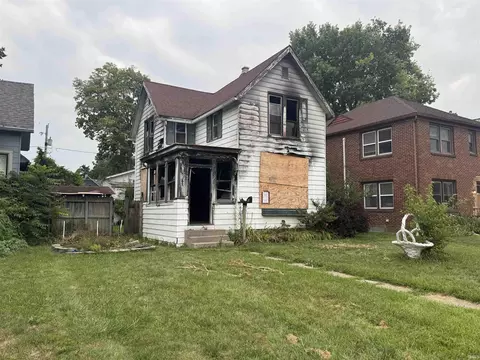 1031 Edgewater Ave, Fort Wayne, IN 46805