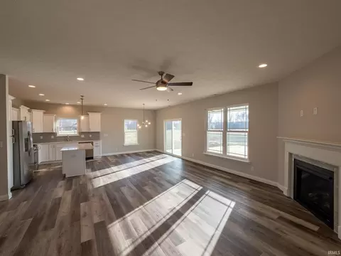 Living - 112 Williston Ct, Delphi, IN 46923 photo 3 of 4