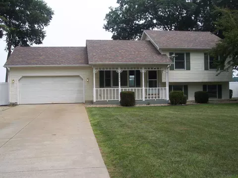 2880 Evergreen Dr, Warsaw, IN 46582
