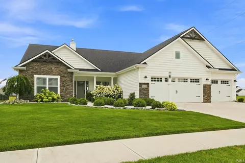13693 Stone Table Blvd, Fort Wayne, IN 46845