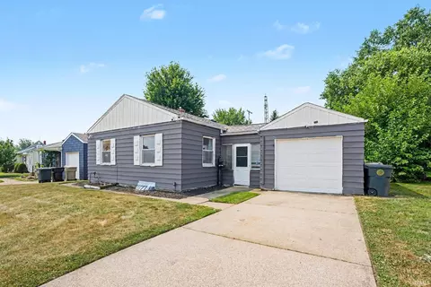 741 Fairway St, South Bend, IN 46619
