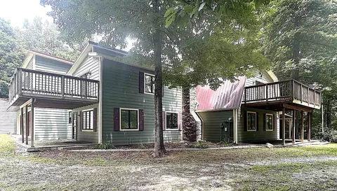 1747 E Tall Oaks Ln, Greencastle, IN 46135