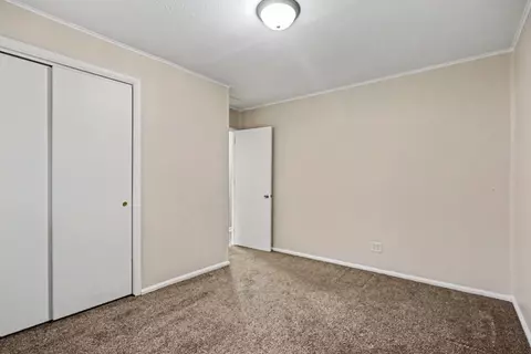 Bedroom - 52411 Filbert Rd, Granger, IN 46530 photo 4 of 7