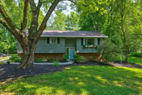 480 W Melchoir Dr, Santa Claus, IN 47579