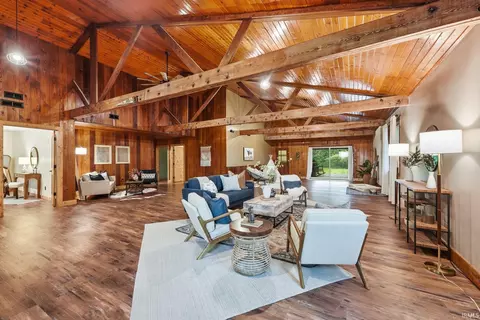 9175 W 800 N, Huntington, IN 46750