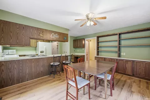 Dining - 2648 E Windermere Woods Dr, Bloomington, IN 47401 photo 2 of 2