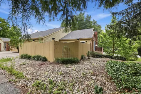 Exterior - 2648 E Windermere Woods Dr, Bloomington, IN 47401 photo 8 of 10