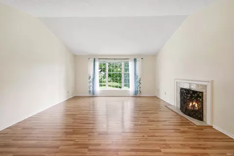 Living - 2648 E Windermere Woods Dr, Bloomington, IN 47401 photo 3 of 9