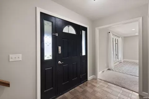 Entry Way - 3 Bohnert Ct, Jasper, IN 47546 photo 1 of 4