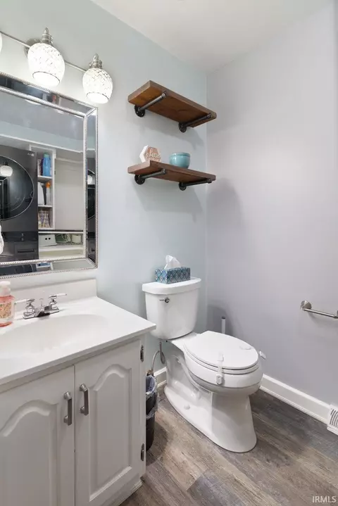 Bath - 3 Bohnert Ct, Jasper, IN 47546 photo 1 of 3