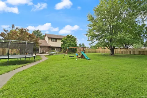 Exterior - 3 Bohnert Ct, Jasper, IN 47546 photo 11 of 13