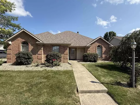 12232 Blaceberry Dr, Fort Wayne, IN 46814