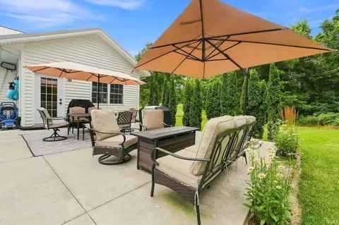 Exterior - 6099 N 950 E, North Webster, IN 46555 photo 6 of 10