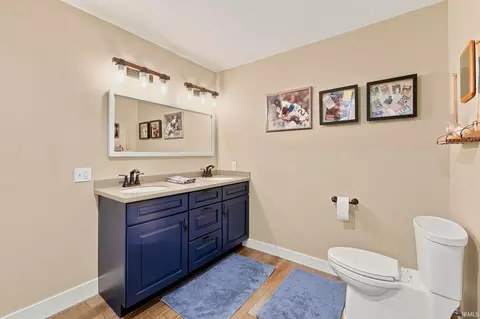 Bath - 6099 N 950 E, North Webster, IN 46555 photo 6 of 6