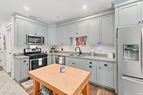 Kitchen - 6099 N 950 E, North Webster, IN 46555 photo 4 of 7