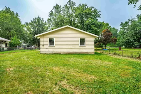 Exterior - 103 Rick Dr, Dunkirk, IN 47336 photo 6 of 7