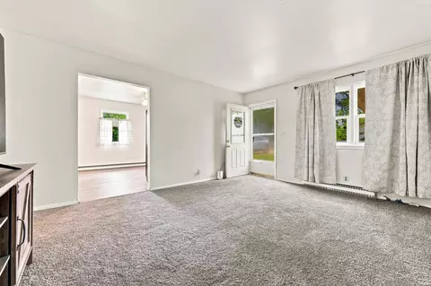 Living - 103 Rick Dr, Dunkirk, IN 47336 photo 1 of 3