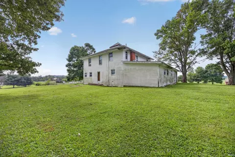 Exterior - 1325 Fleenor Rd, Mitchell, IN 47446 photo 2 of 11